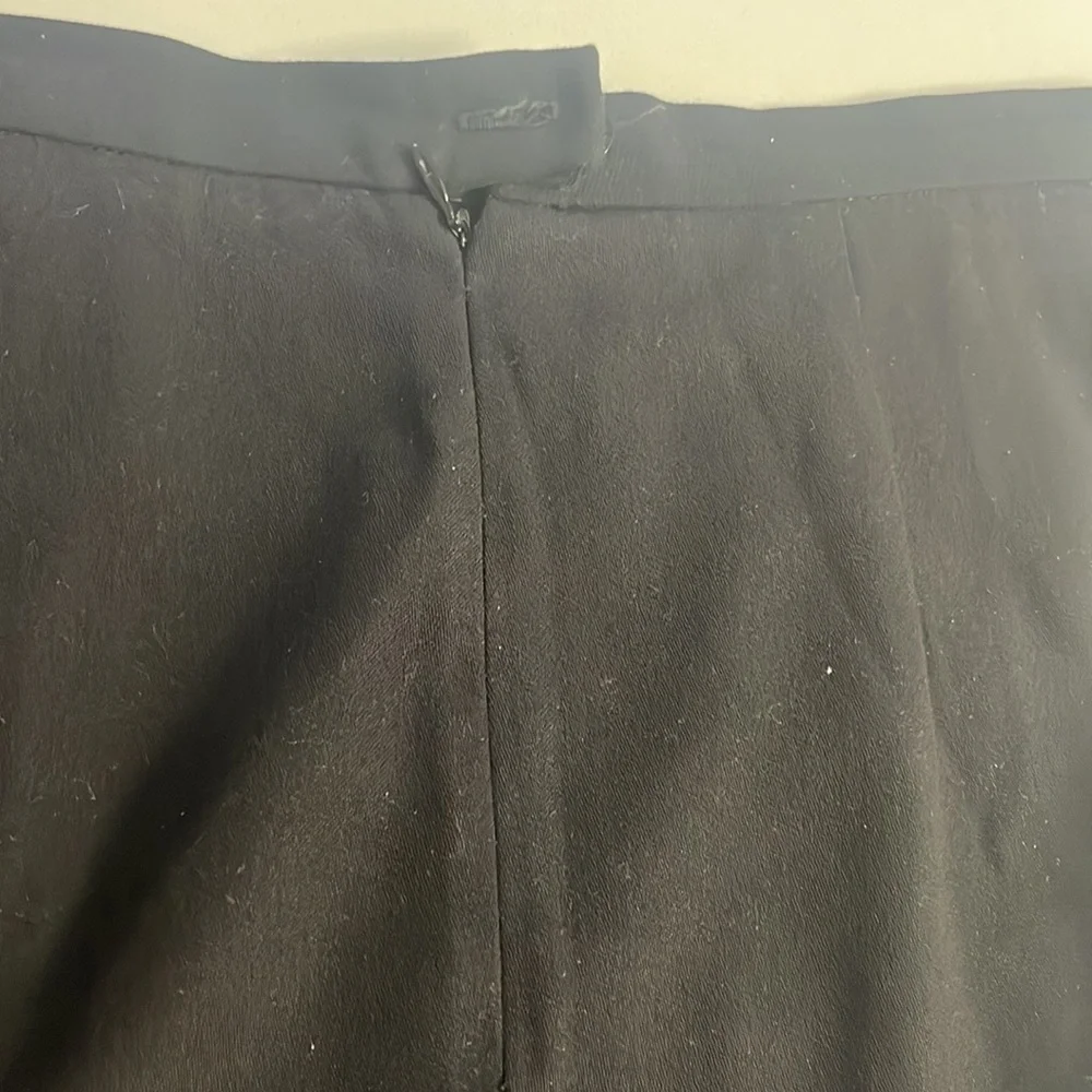 REQUIREMENTS SKIRT